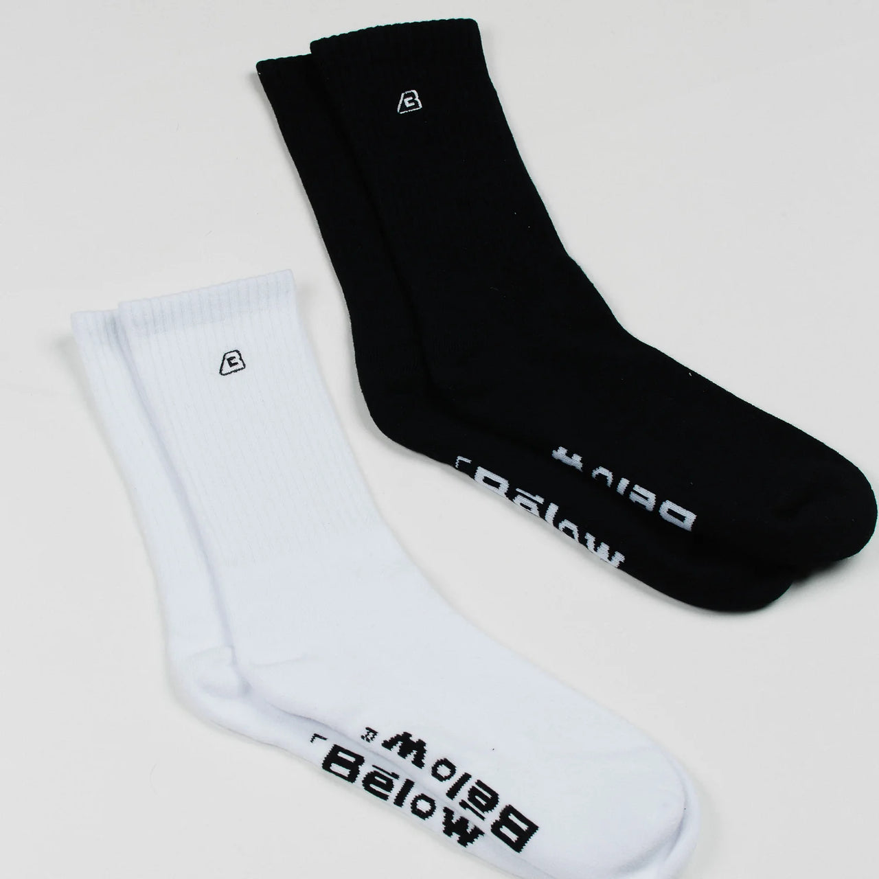 BELOW CLASE MID SOCKS TWO PACK BLACK/WHITE